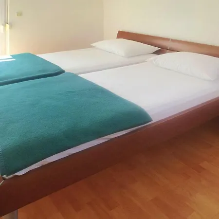 Semesterbostad Ivica Zadar Diklo Cdn02058 Dyb Molat